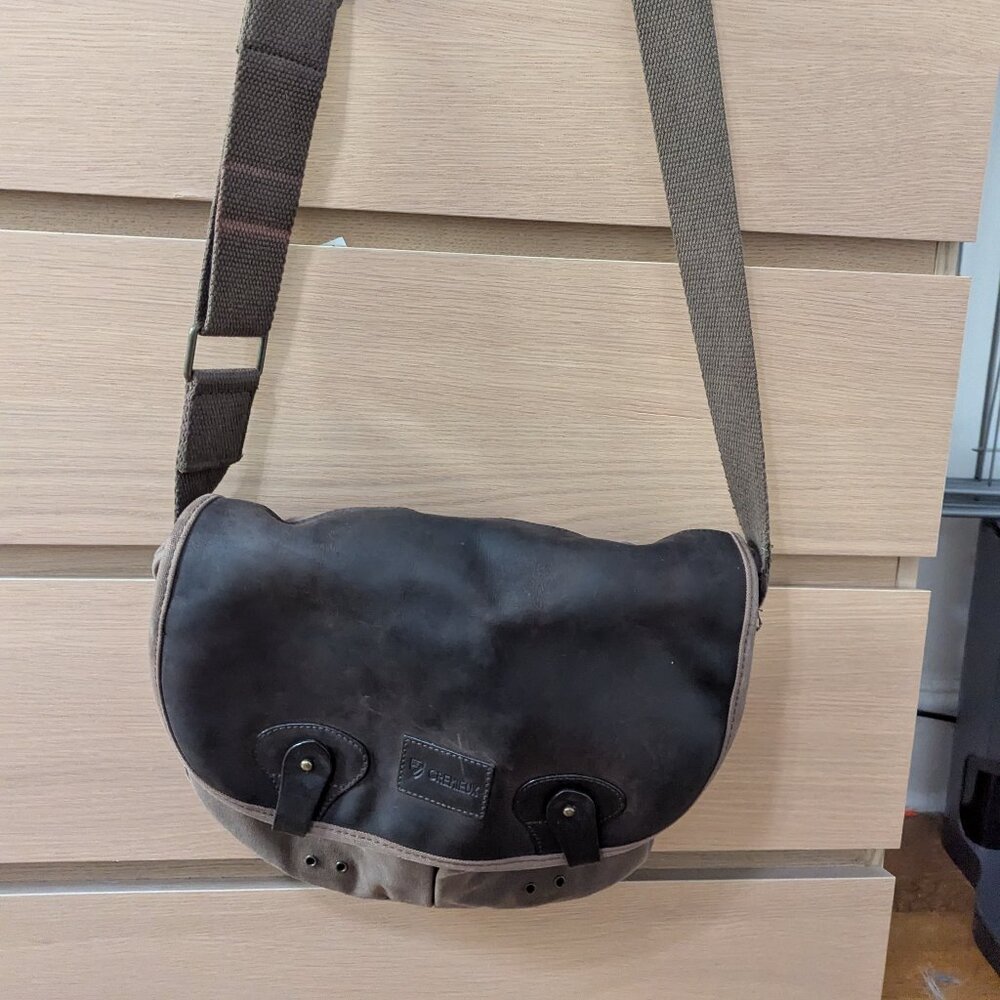 Cremieux leather and camo messenger bag